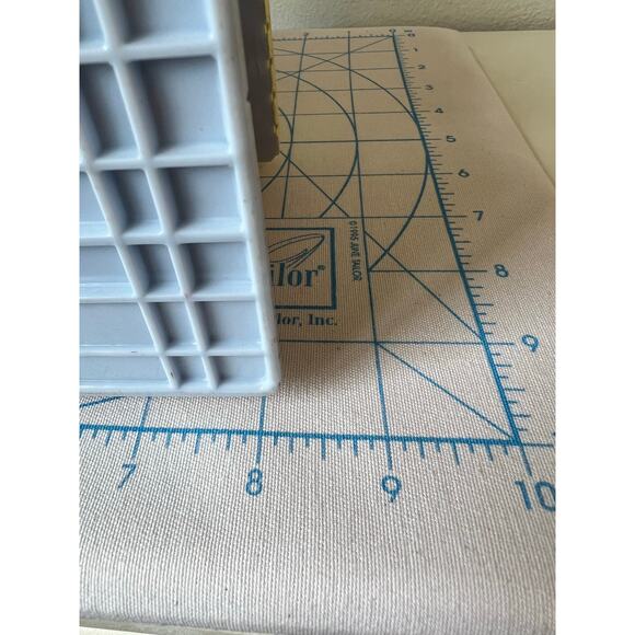 Vintage 2001 Fisher-Price Sweet Streets Candy Shop/Dance Studio Carrying Case - Picture 8 of 8